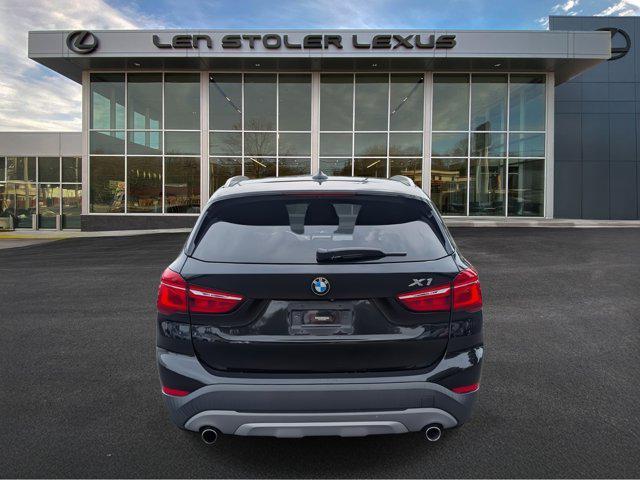 Photo of 2018 Black Sapphire Metallic BMW X1