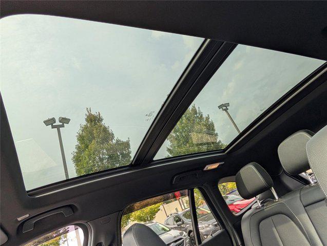 Photo of 2018 Black Sapphire Metallic BMW X1