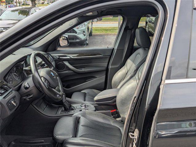 Photo of 2018 Black Sapphire Metallic BMW X1