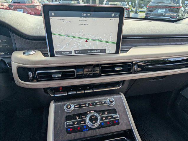 Photo of 2023 Infinite Black Metallic Clearcoat Lincoln Aviator