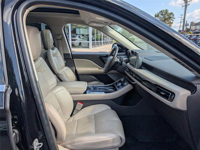 Photo of 2023 Infinite Black Metallic Clearcoat Lincoln Aviator
