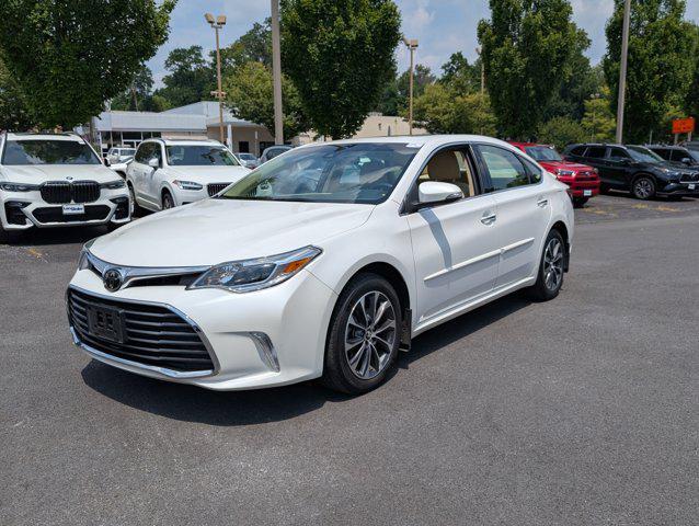 Photo of 2018 Blizzard Pearl Toyota Avalon