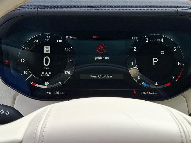 Photo of 2023 Fuji White   1Aa Land Rover Range Rover