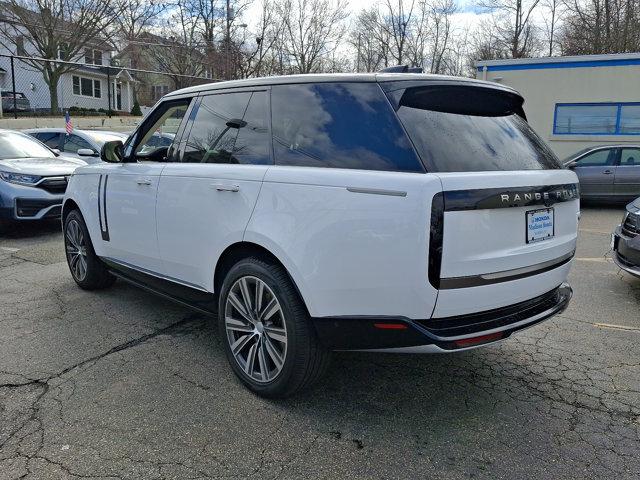 Photo of 2023 Fuji White   1Aa Land Rover Range Rover