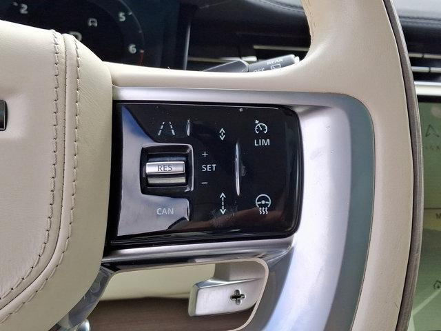 Photo of 2023 Fuji White   1Aa Land Rover Range Rover
