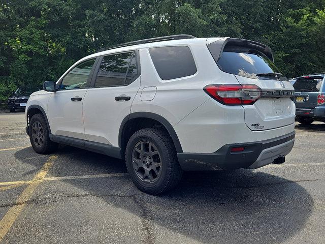 Photo of 2023 Platinum White Pearl   Wx Honda Pilot