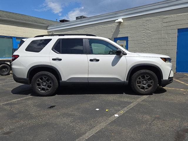Photo of 2023 Platinum White Pearl   Wx Honda Pilot