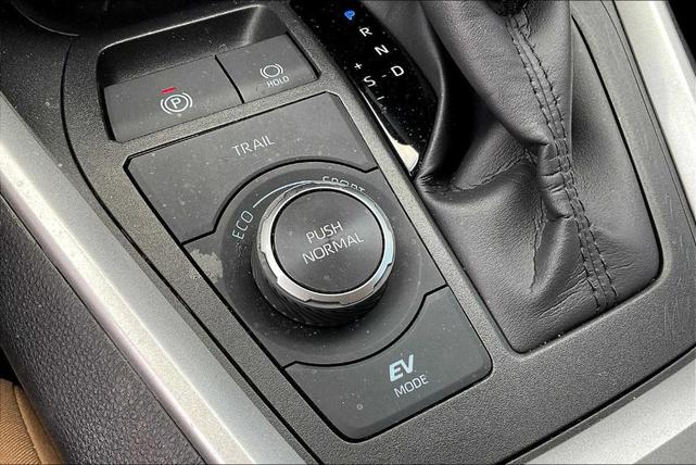 Photo of 2025 Midnight Black Metallic Toyota RAV4 Hybrid
