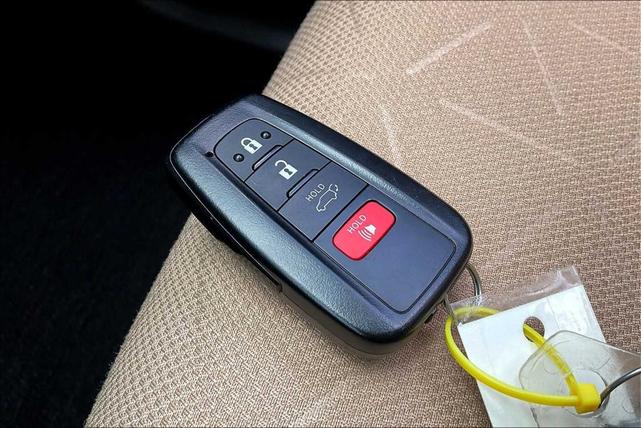 Photo of 2025 Midnight Black Metallic Toyota RAV4 Hybrid