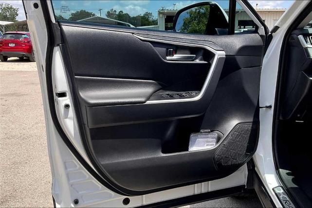 Photo of 2025 Wind Chill Pearl Toyota RAV4 Hybrid