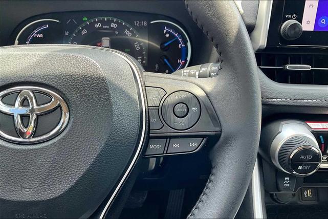 Photo of 2025 Wind Chill Pearl Toyota RAV4 Hybrid