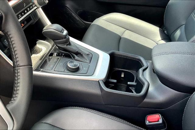 Photo of 2025 Wind Chill Pearl Toyota RAV4 Hybrid