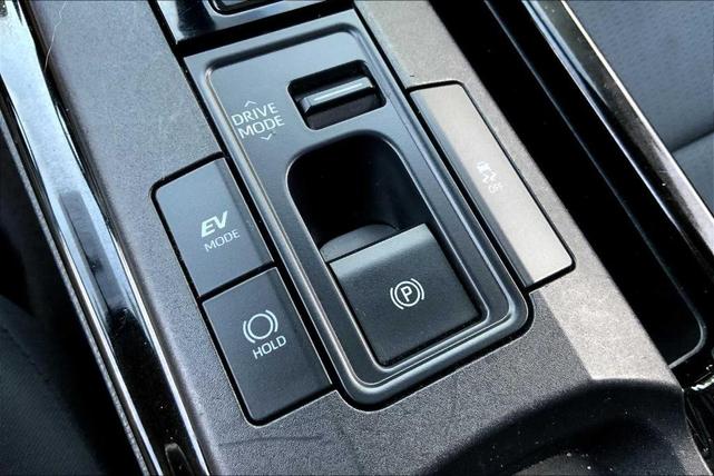 Photo of 2024 CUTTING EDGE Toyota Prius