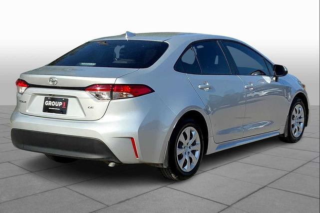 Photo of 2025 Classic Silver Metallic Toyota Corolla