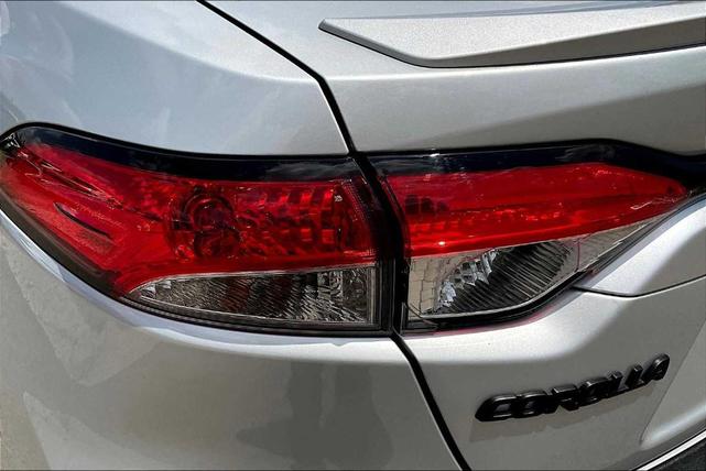 Photo of 2024 Classic Silver Metallic Toyota Corolla