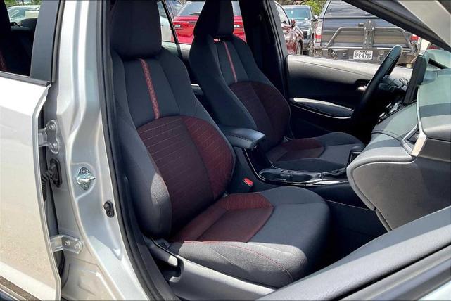 Photo of 2024 Classic Silver Metallic Toyota Corolla