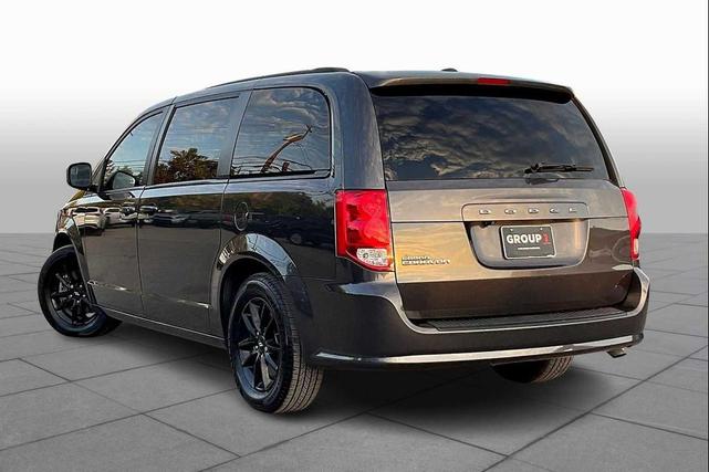Photo of 2020 Granite Pearlcoat Dodge Grand Caravan