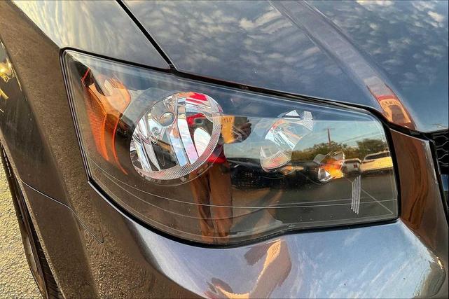Photo of 2020 Granite Pearlcoat Dodge Grand Caravan