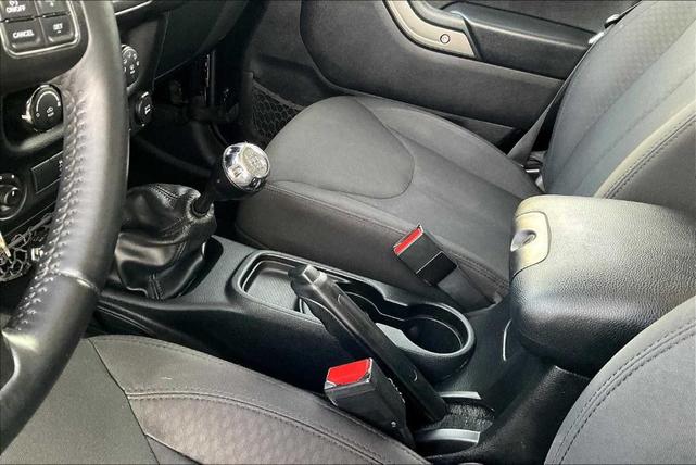 Photo of 2016 Black Clearcoat Jeep Wrangler Unlimited