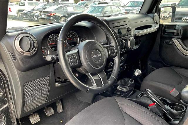 Photo of 2016 Black Clearcoat Jeep Wrangler Unlimited
