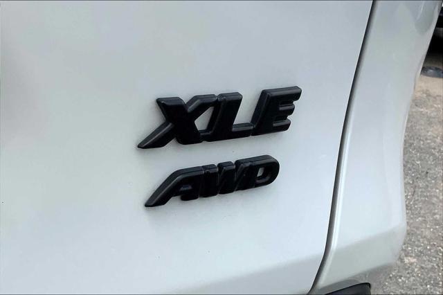 Photo of 2025 Wind Chill Pearl Toyota RAV4