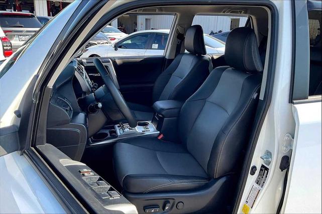 Photo of 2020 Super White Toyota 4Runner
