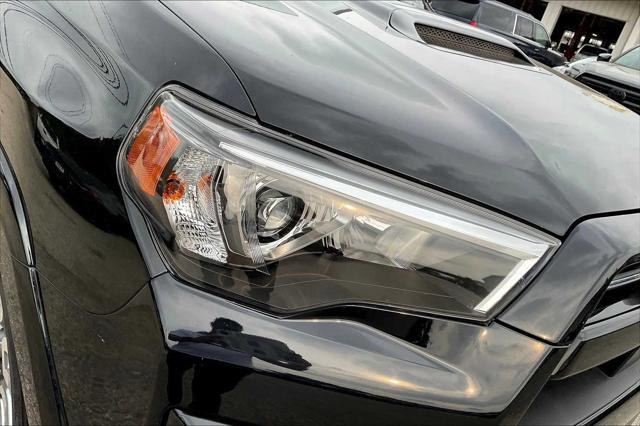 Photo of 2024 Midnight Black Metallic Toyota 4Runner
