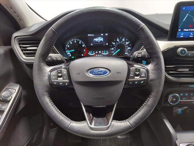 Photo of 2021 Oxford White Ford Escape