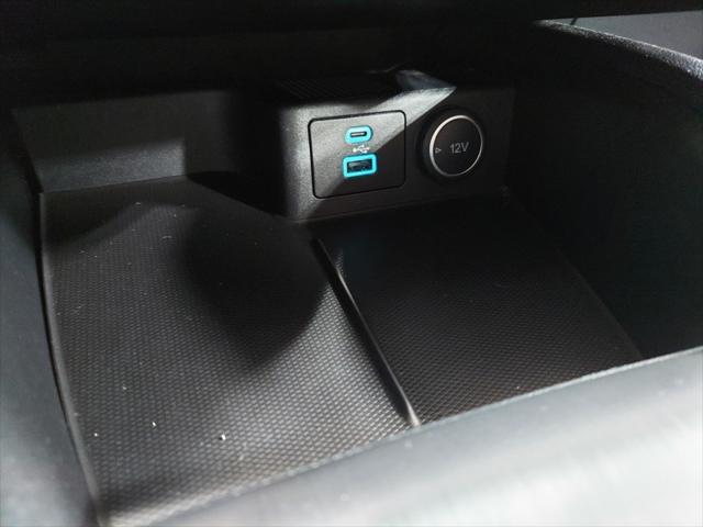 Photo of 2021 Oxford White Ford Escape