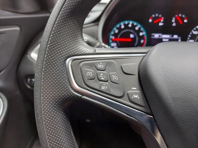 Photo of 2024 Summit White Chevrolet Malibu