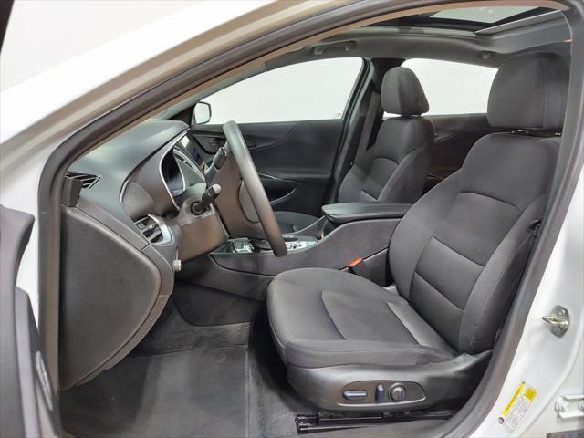 Photo of 2024 Summit White Chevrolet Malibu