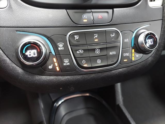 Photo of 2024 Summit White Chevrolet Malibu