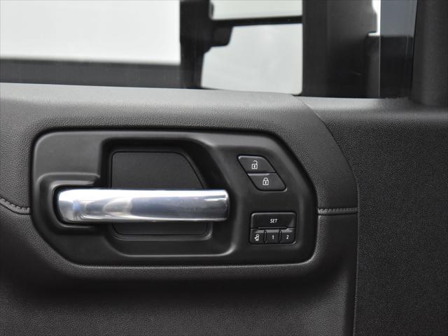Photo of 2023 Silver Ice Metallic Chevrolet Silverado 2500