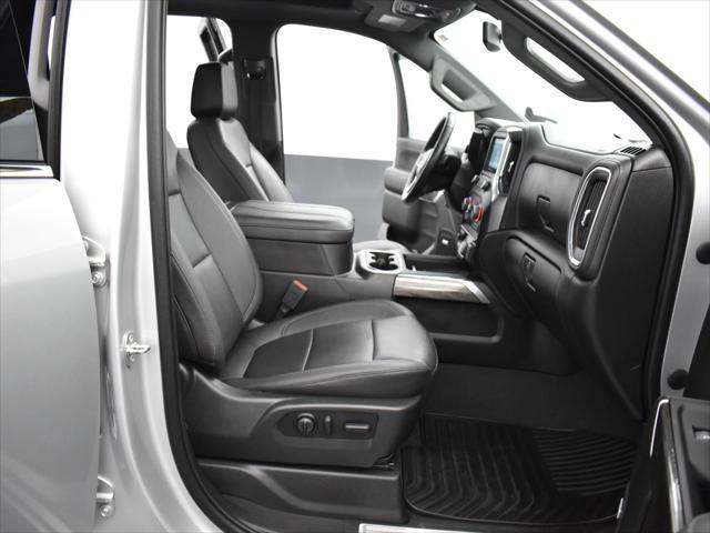 Photo of 2023 Silver Ice Metallic Chevrolet Silverado 2500