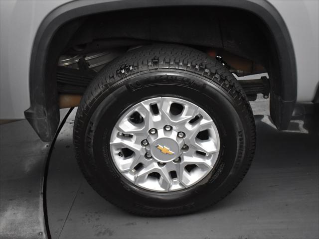 Photo of 2023 Silver Ice Metallic Chevrolet Silverado 2500
