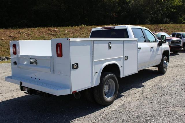 Photo of 2025 Summit White Chevrolet Silverado 3500