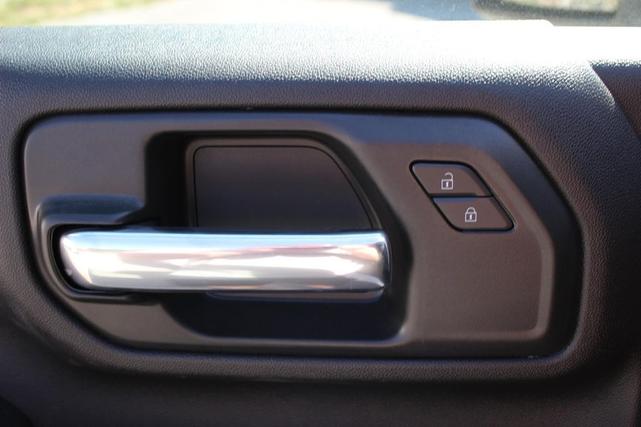 Photo of 2025 Summit White Chevrolet Silverado 3500
