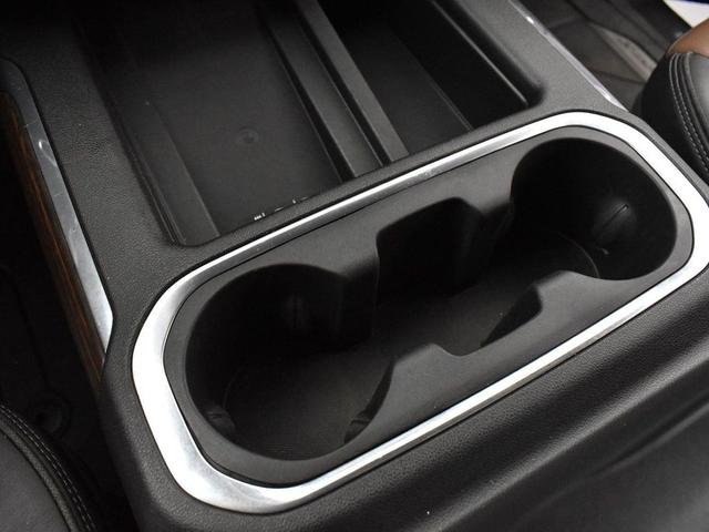 Photo of 2021 Black Chevrolet Silverado 1500