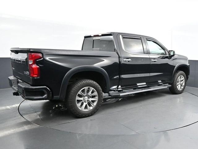 Photo of 2021 Black Chevrolet Silverado 1500
