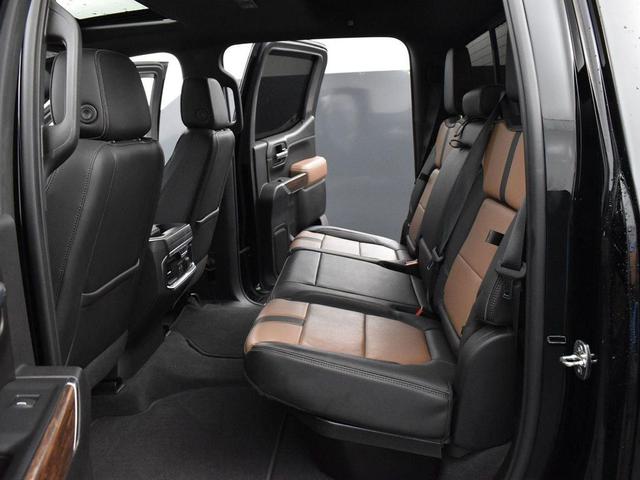 Photo of 2021 Black Chevrolet Silverado 1500