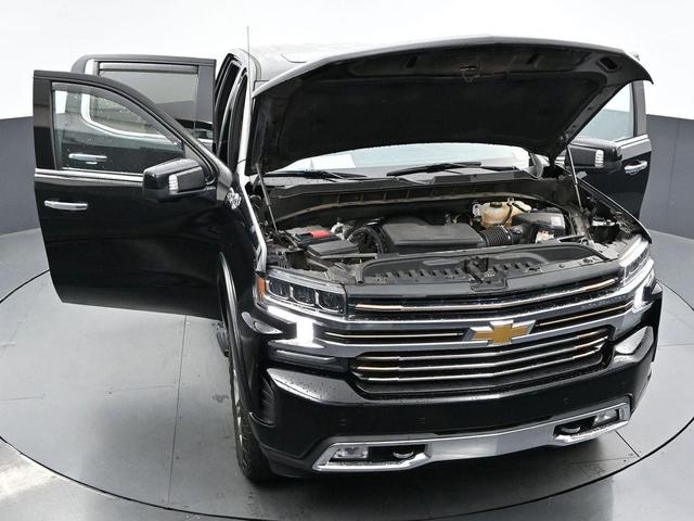 Photo of 2021 Black Chevrolet Silverado 1500