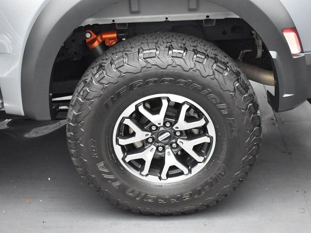 Photo of 2023 Iconic Silver Metallic Ford F-150