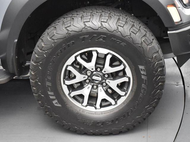 Photo of 2023 Iconic Silver Metallic Ford F-150