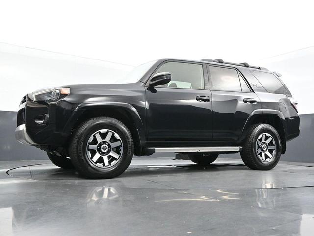 Photo of 2020 Midnight Black Metallic Toyota 4Runner