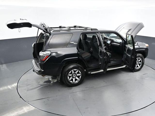 Photo of 2020 Midnight Black Metallic Toyota 4Runner
