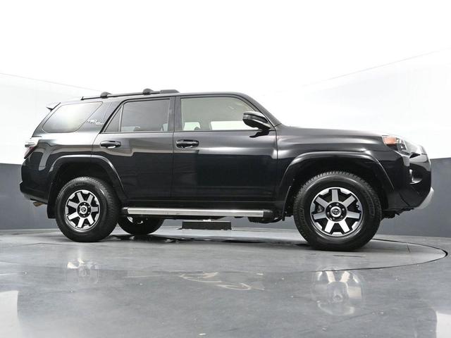 Photo of 2020 Midnight Black Metallic Toyota 4Runner