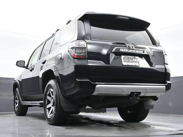 Photo of 2020 Midnight Black Metallic Toyota 4Runner