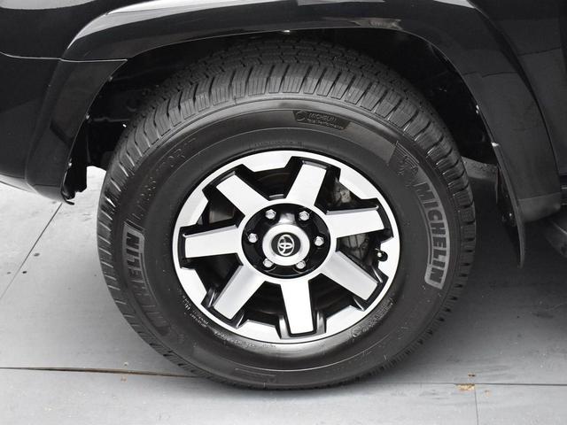 Photo of 2020 Midnight Black Metallic Toyota 4Runner