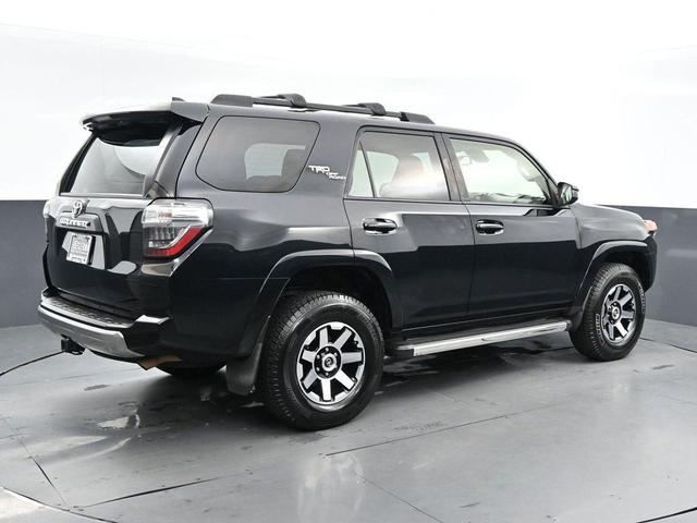 Photo of 2020 Midnight Black Metallic Toyota 4Runner