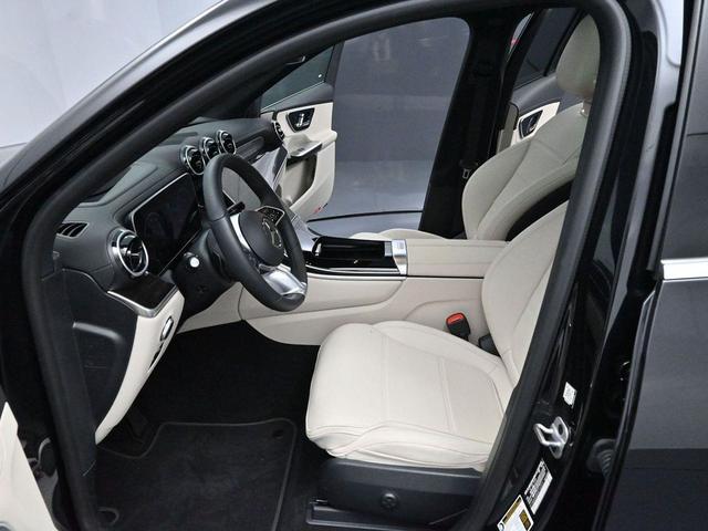 Photo of 2024 Obsidian Black Metallic Mercedes-Benz GLC 300